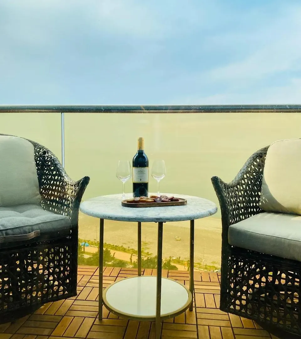 Onyx Apartment Batumi 0*,
