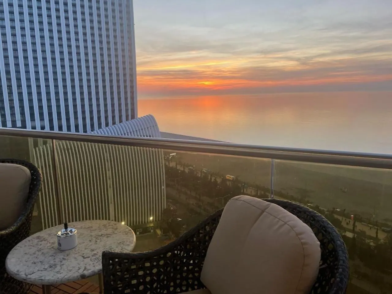 Onyx Apartment Batumi